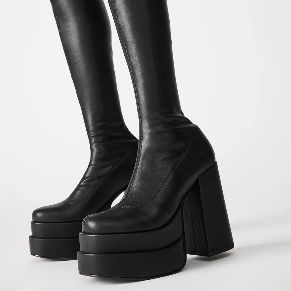 Steve Madden Cypress Boot in Black Size 6.5